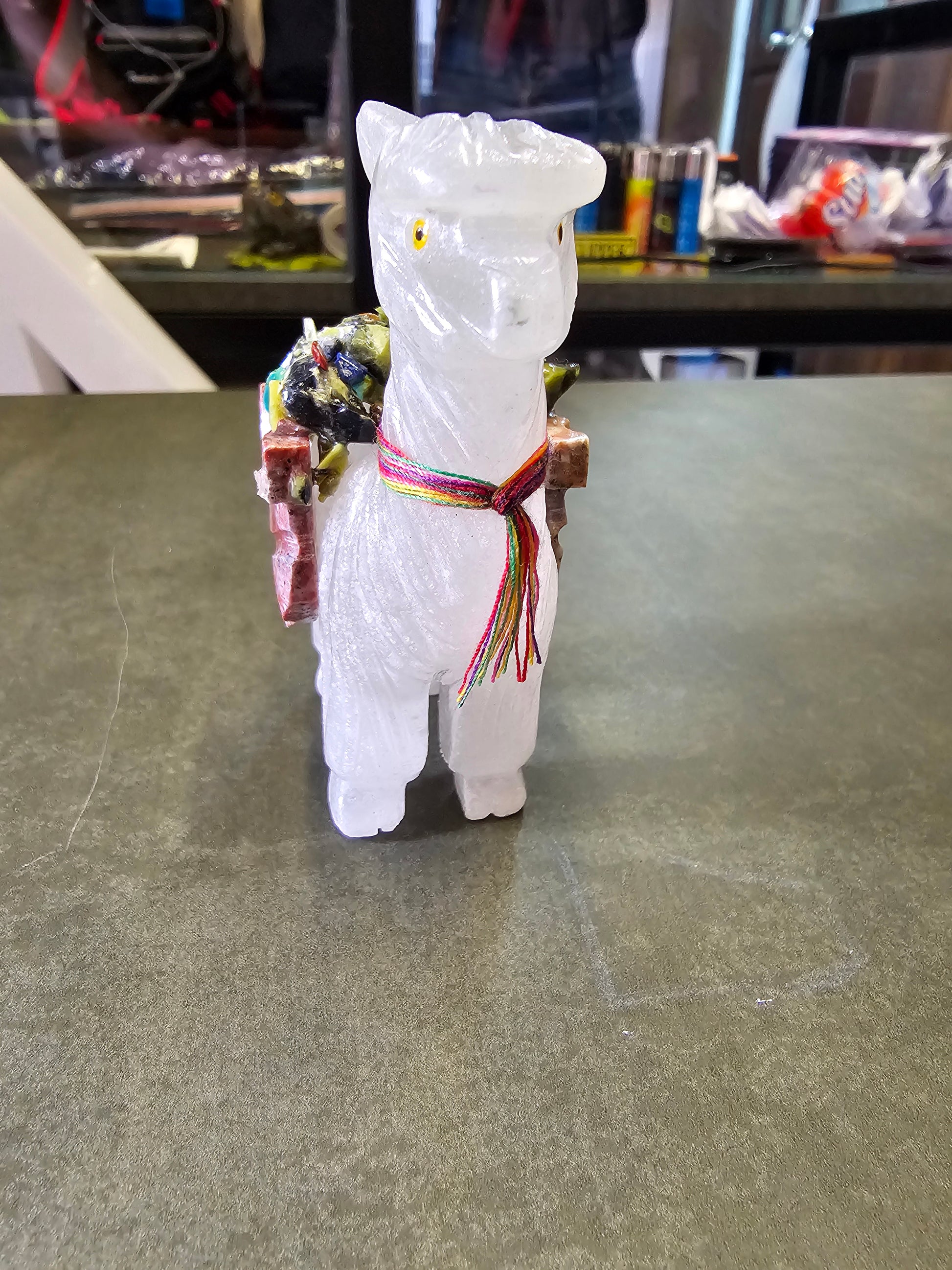 ADORNO ALPACA DE LA TIERRA – EN HONOR A SU CONEXCIÓN CON LA PACHAMAMA Y LA NATURALEZA - 17.CM