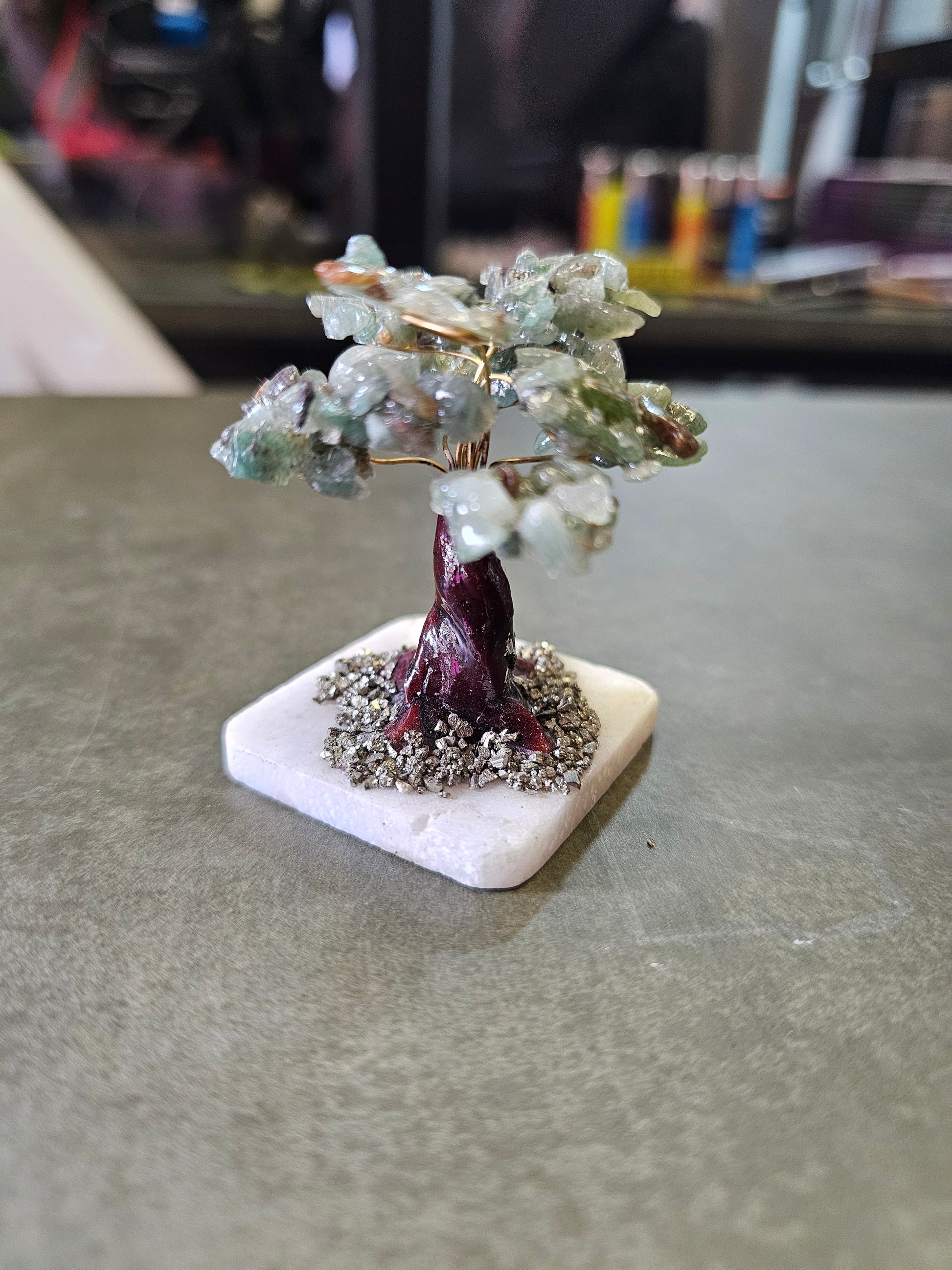 ADORNO ÁRBOL DE LA VIDA DESTINO DORADO – LA PIRITA ATRAE PROSPERIDAD Y GUÍA EL CAMINO HACIA LA ABUNDANCIA - 5.5.CM