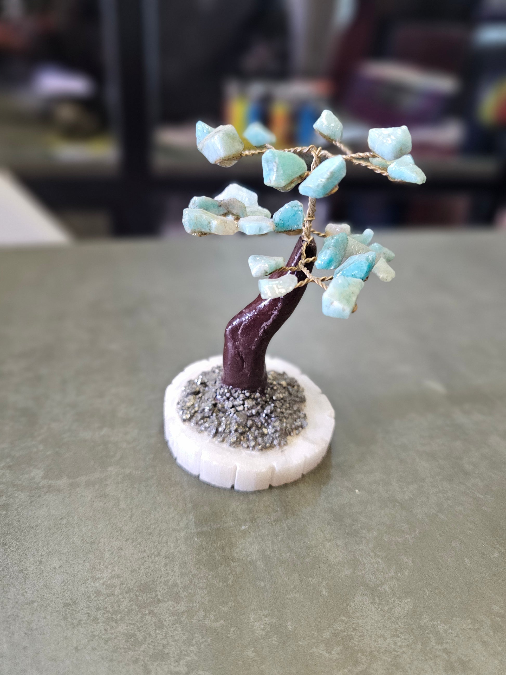 ADORNO ÁRBOL DE LA VIDA ALQUIMIA DIVINA - LA PIRITA ES SÍMBOLO DE TRANSFORMACIÓN Y LAS PIEDRAS, DEL EQUILIBRIO - 14.CM