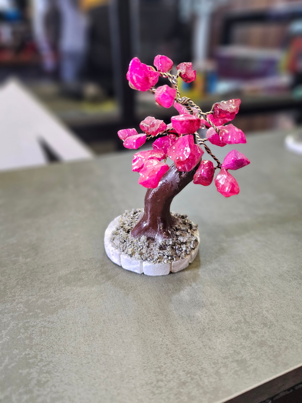 ADORNO ÁRBOL DE LA VIDA ALQUIMIA DIVINA - LA PIRITA ES SÍMBOLO DE TRANSFORMACIÓN Y LAS PIEDRAS, DEL EQUILIBRIO - 14.CM