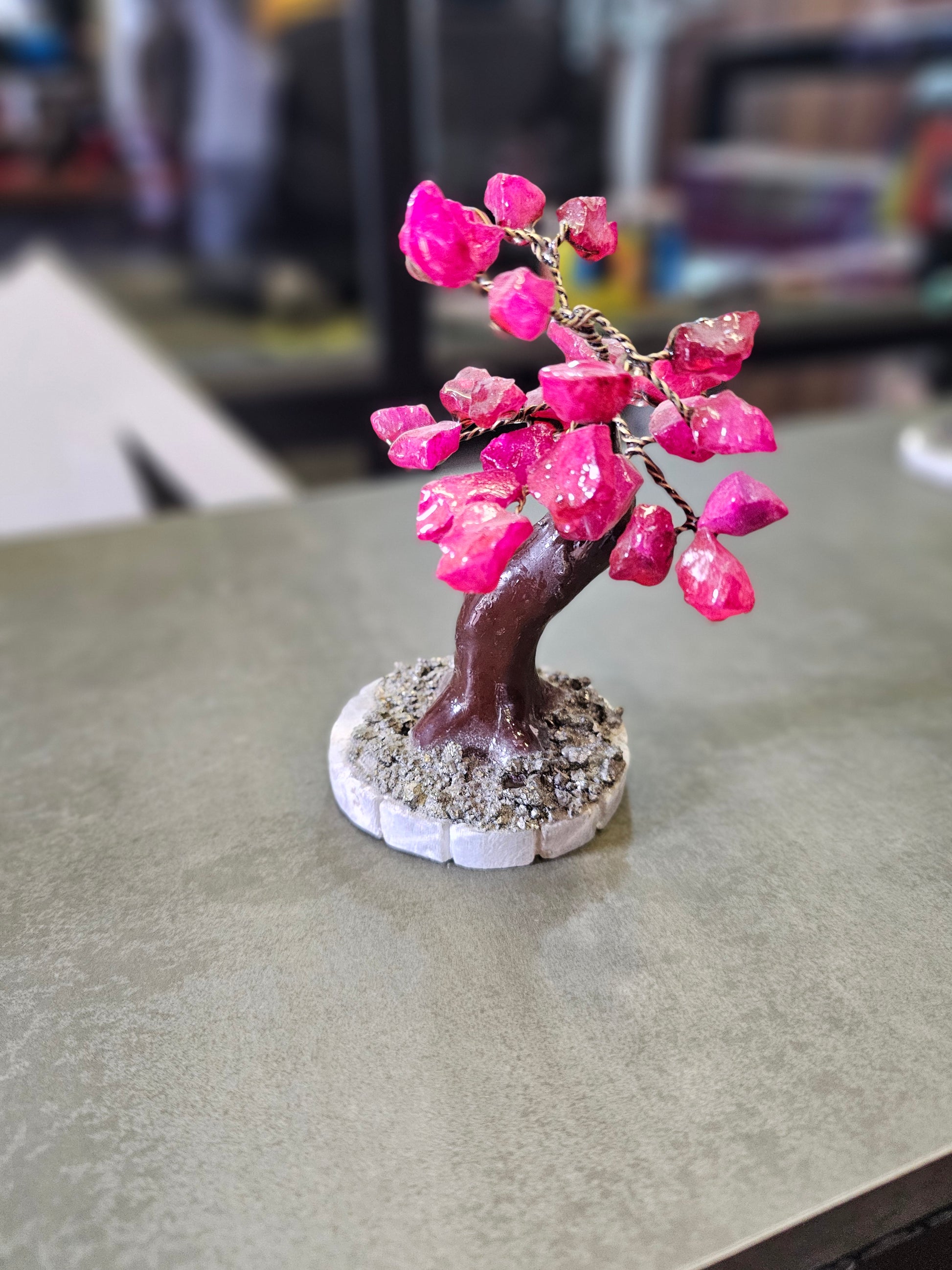 ADORNO ÁRBOL DE LA VIDA ALQUIMIA DIVINA - LA PIRITA ES SÍMBOLO DE TRANSFORMACIÓN Y LAS PIEDRAS, DEL EQUILIBRIO - 14.CM