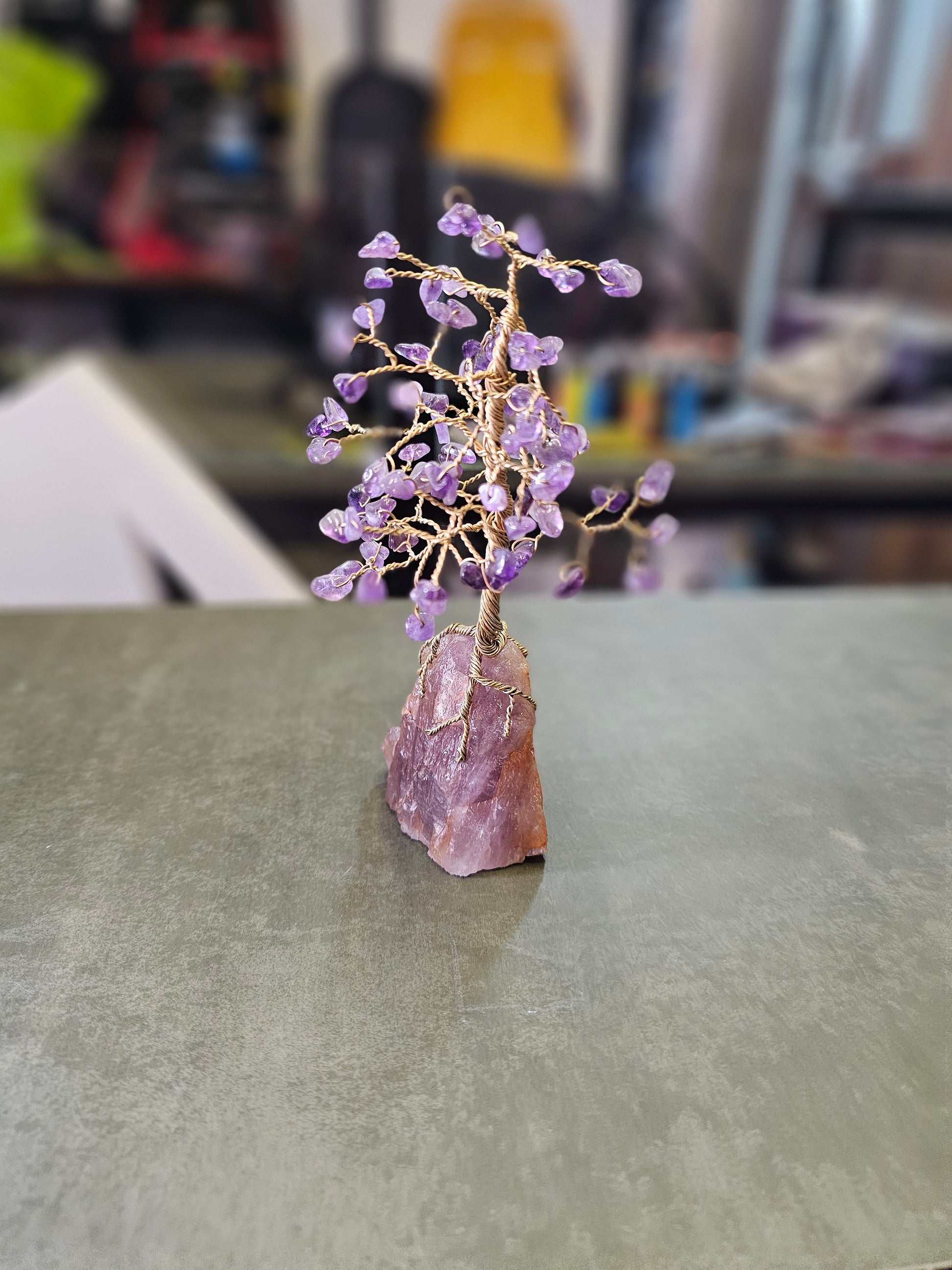 ADORNO ÁRBOL DE LA VIDA MÍSTICO DE CUARZO – DESTACA SU  ESCENCIA ESPIRITUAL Y PROTECTORA - 16.CM