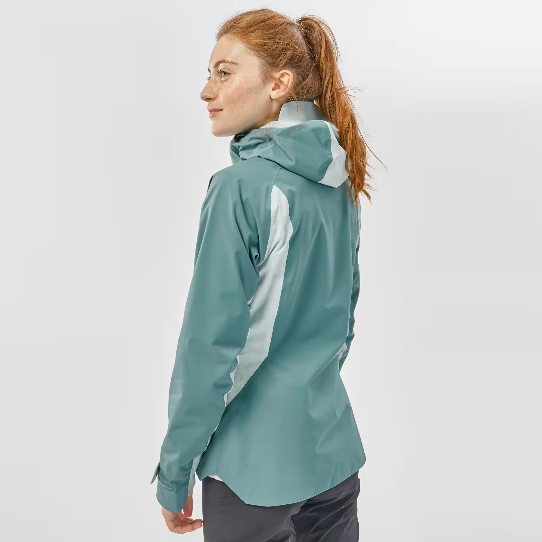 CASACA IMPERMEABLE  PARA MONTAÑA Y TREKKING MH500 QUECHUA