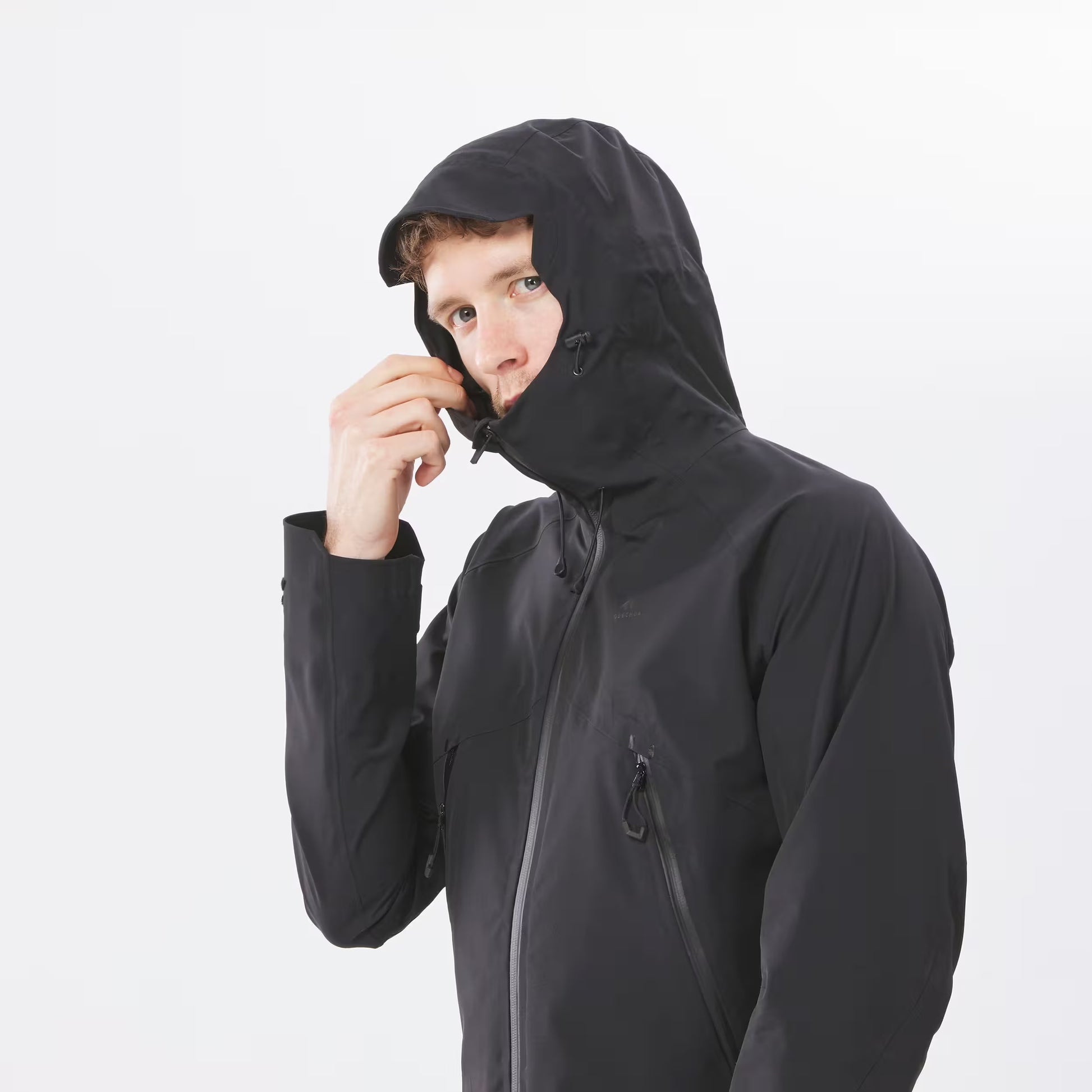CASACA HOMBRE QUECHUA CON COSTURAS TERMO/SELLADAS MH500